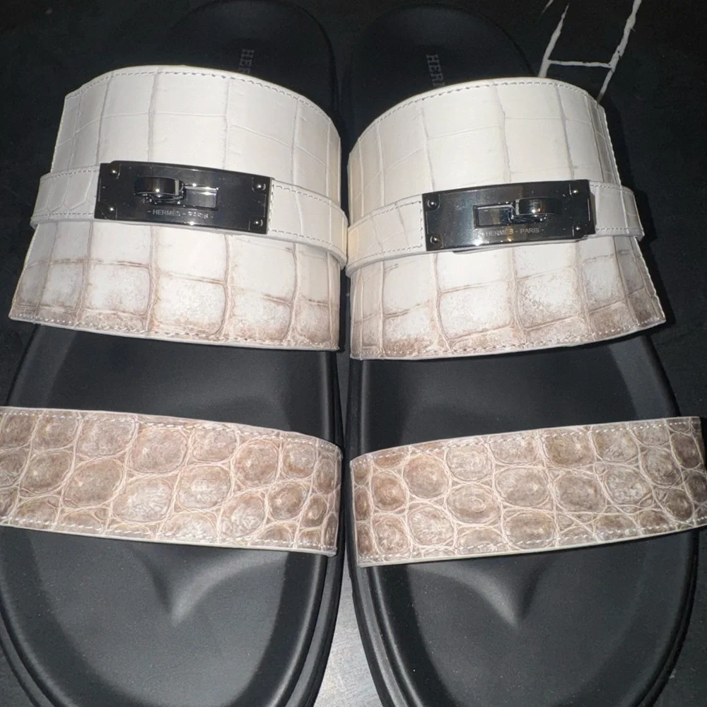 Hermes 2025 Jackson’s in Himalaya on Ruthenium Hardware (Size 46) - Picture 7 of 11